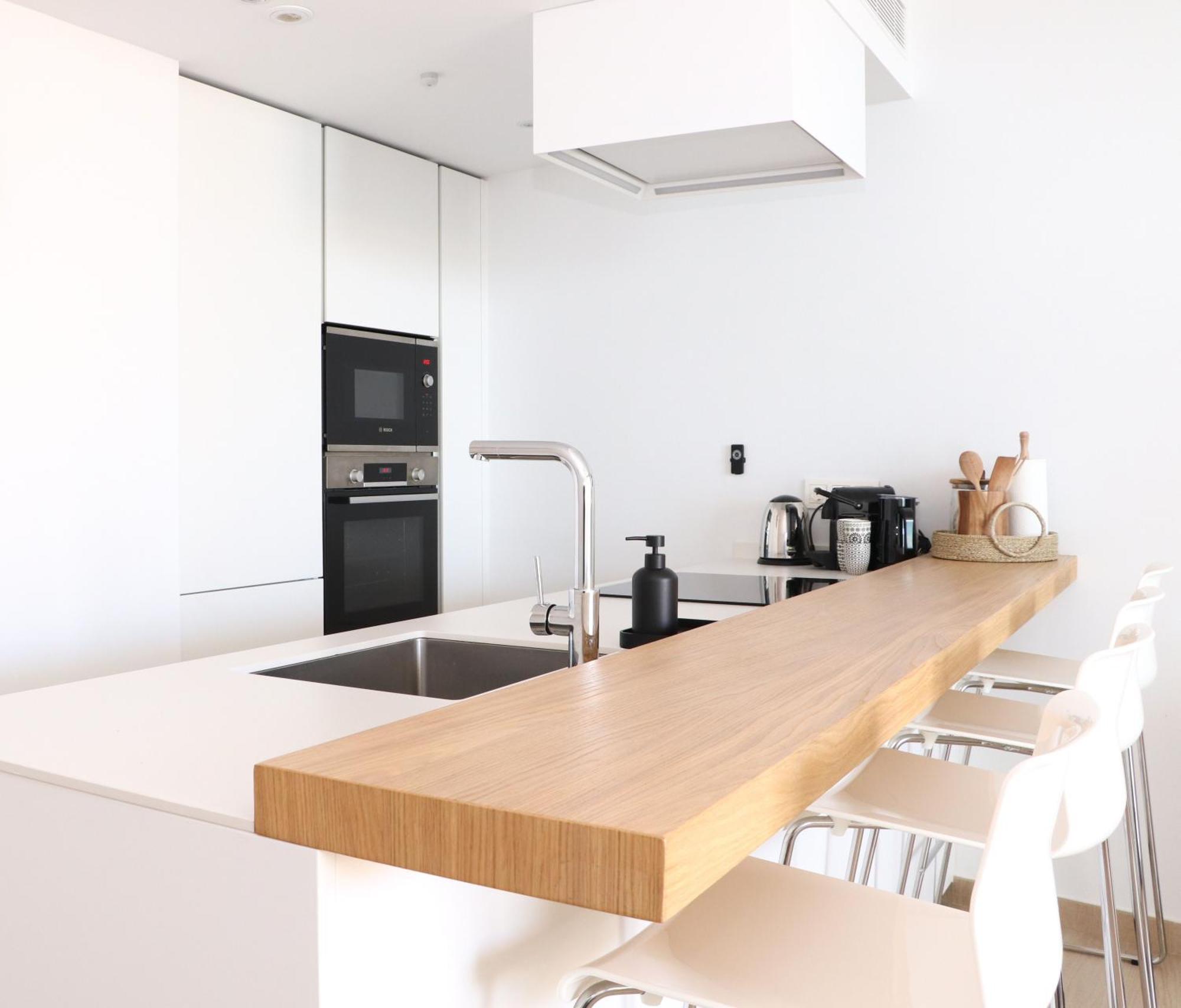 Fantastic Apartment In The Wave Just Steps From Carvajal Beach - Pool And Free Parking Фуэнхирола Экстерьер фото
